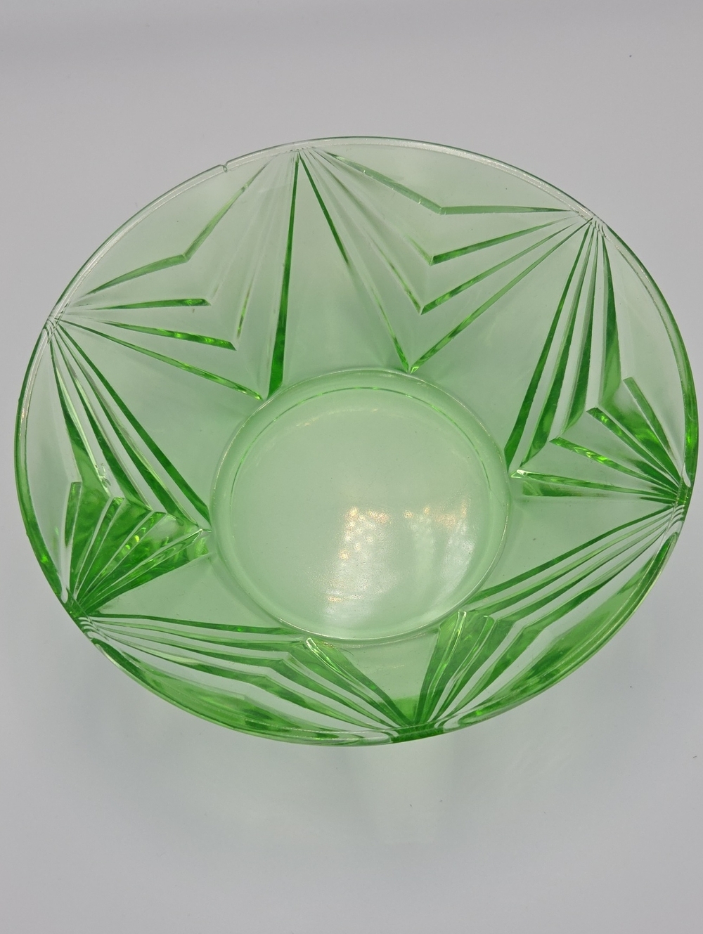 Indiana Glass Green Cut-Pattern Decorative Bowl